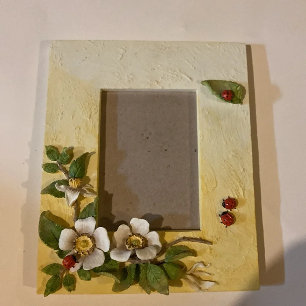 3D Picture Frame with Flowers